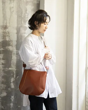 All story ショルダーバッグ