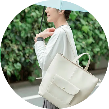 雨の日のお出かけシーン