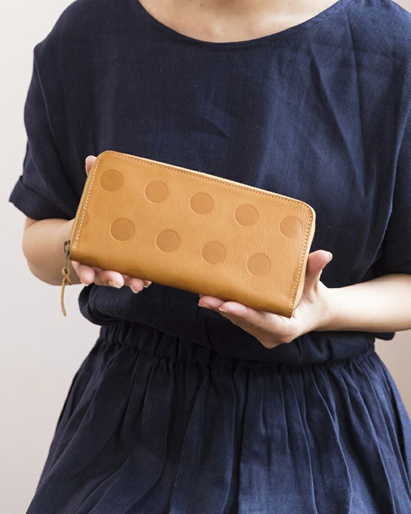 ラウンドファスナー長財布