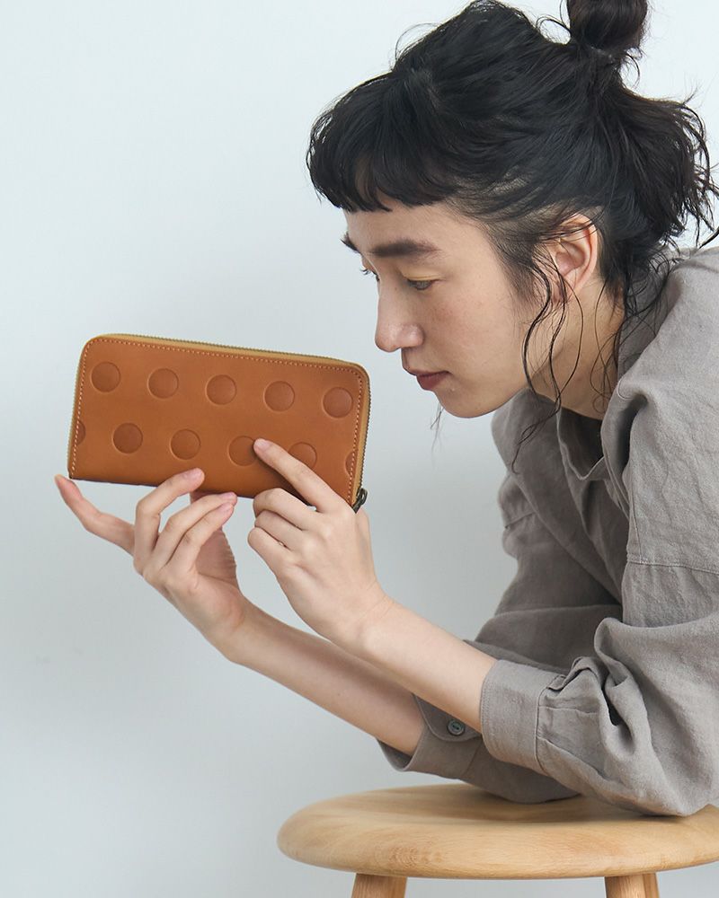 コインが見渡せる小銭入れ「キャンディ BOX ロングウォレット