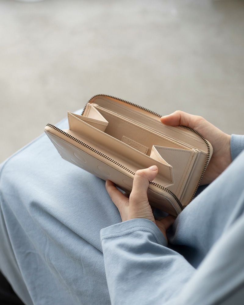 コインが見渡せる小銭入れ「キャンディ BOX ロングウォレット