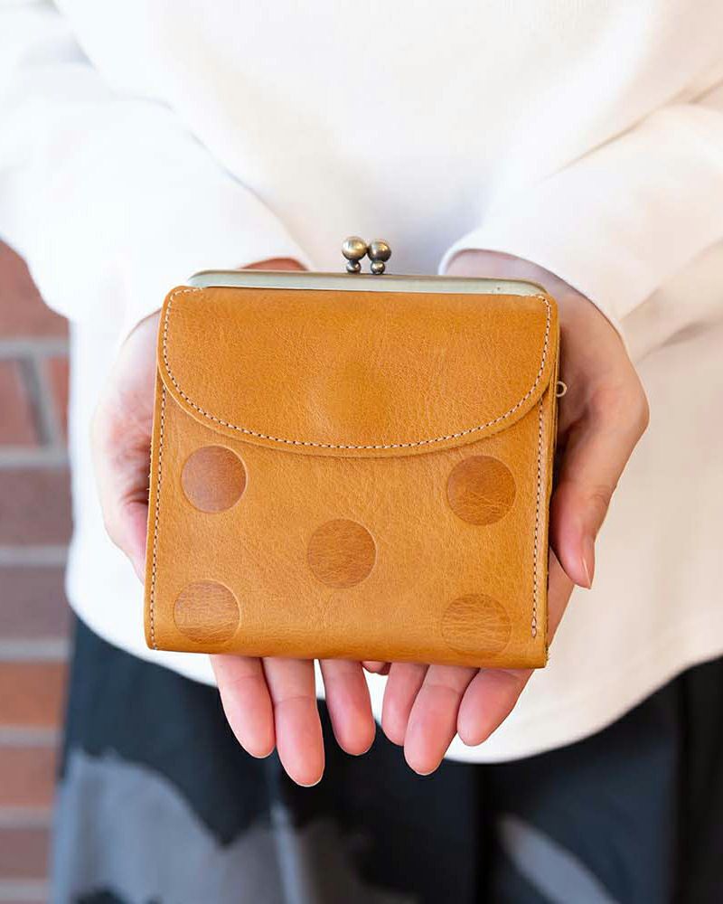 使いやすい！二つ折り レディース財布 「キャンディルーフ ショート