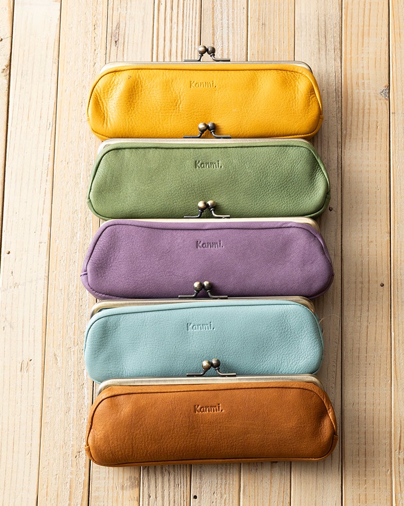 全5色　カラーによって違った革の表情が楽しめます