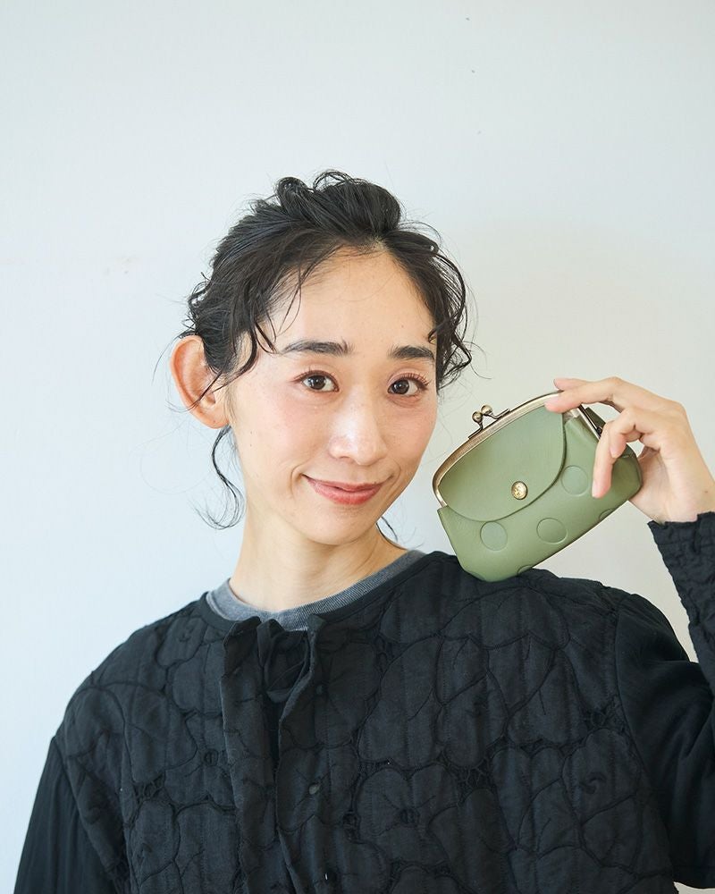 キャンディルーフ 親子がま口」使うほど愛着、本革の優しいフォルム
