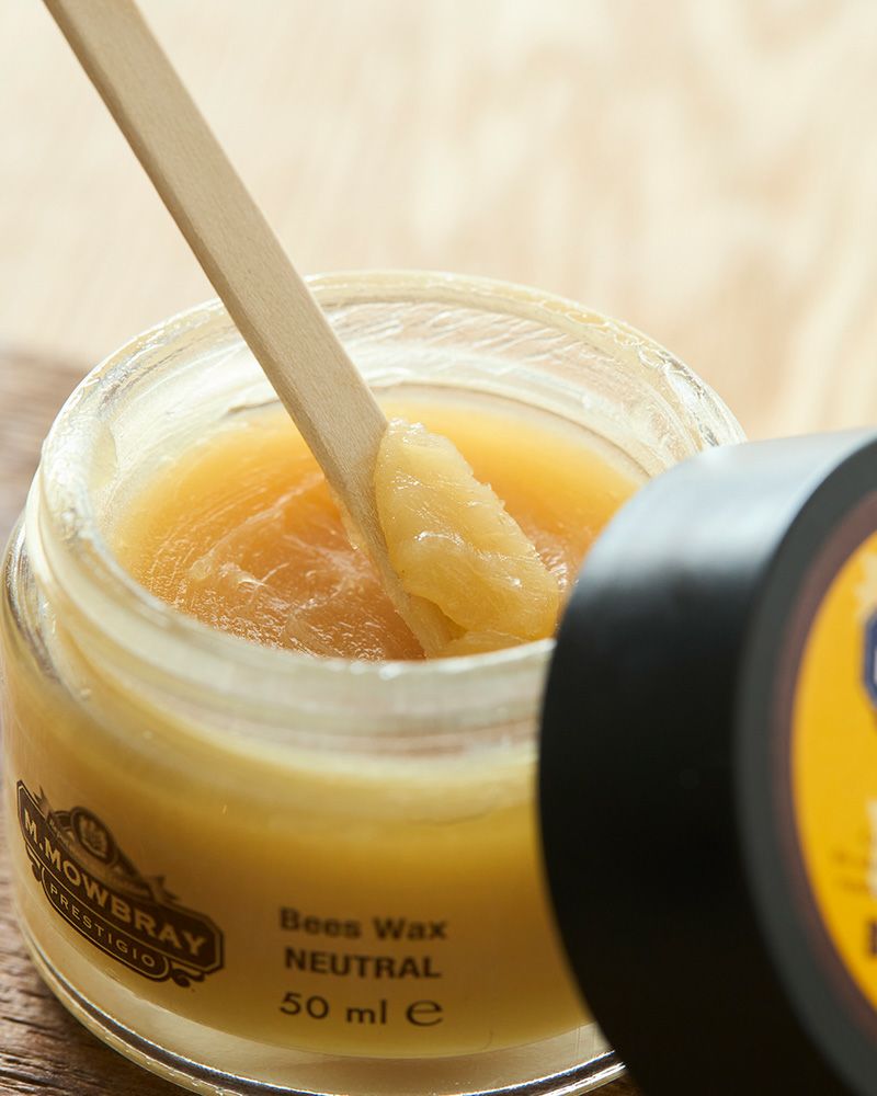 相性のいい革の魅力を引き出す】M.モゥブレィ BEE AGING OIL | Kanmi