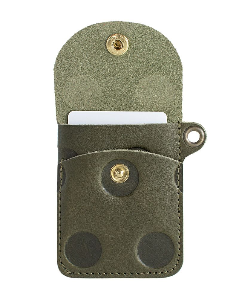 パスケースの色：オリーブグリーン[終売]