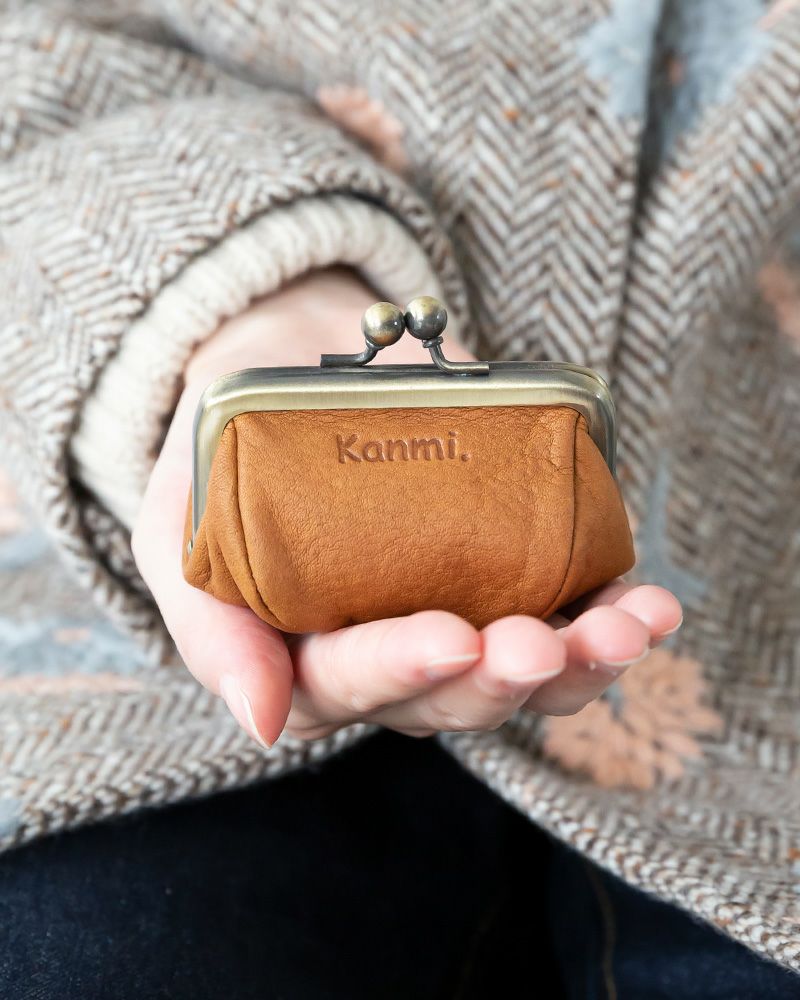 浅草Kanmiの本革がま口財布コレクション