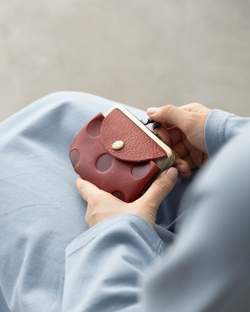 がま口の色：チェリーレッド