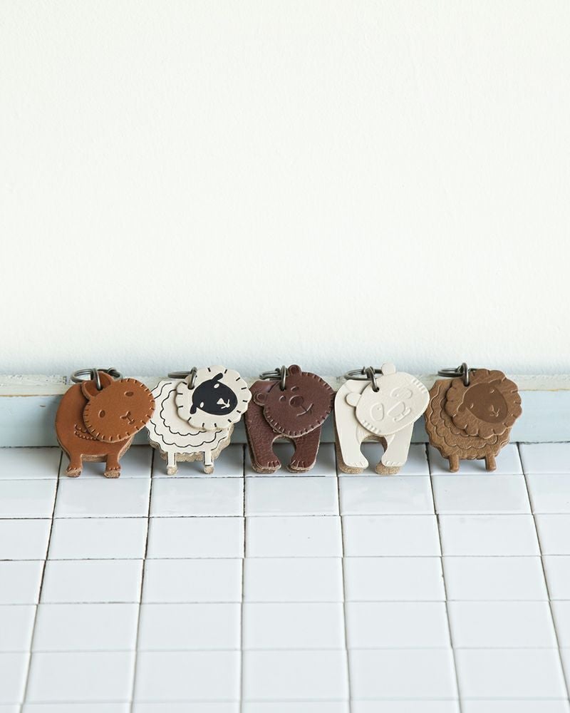 胸元やおしりの模様もこだわり（キーアクセサリーの種類：左から　ウサギ・ヒツジクロ・クマ・パンダシロ・ヒツジ）