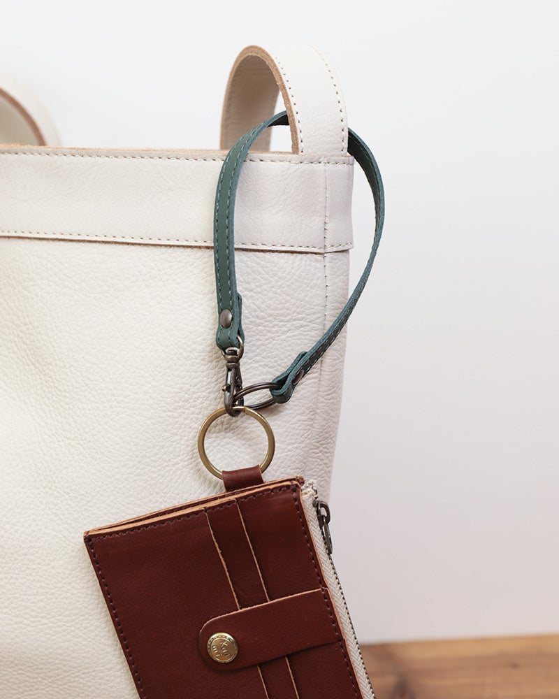 カラー：フォレストグリーン