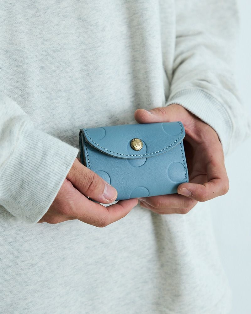 免許証や定期も一緒に「キャンディ スマートカードキーケース