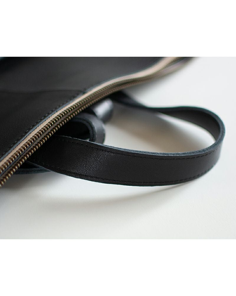 リュックの色：ブラック