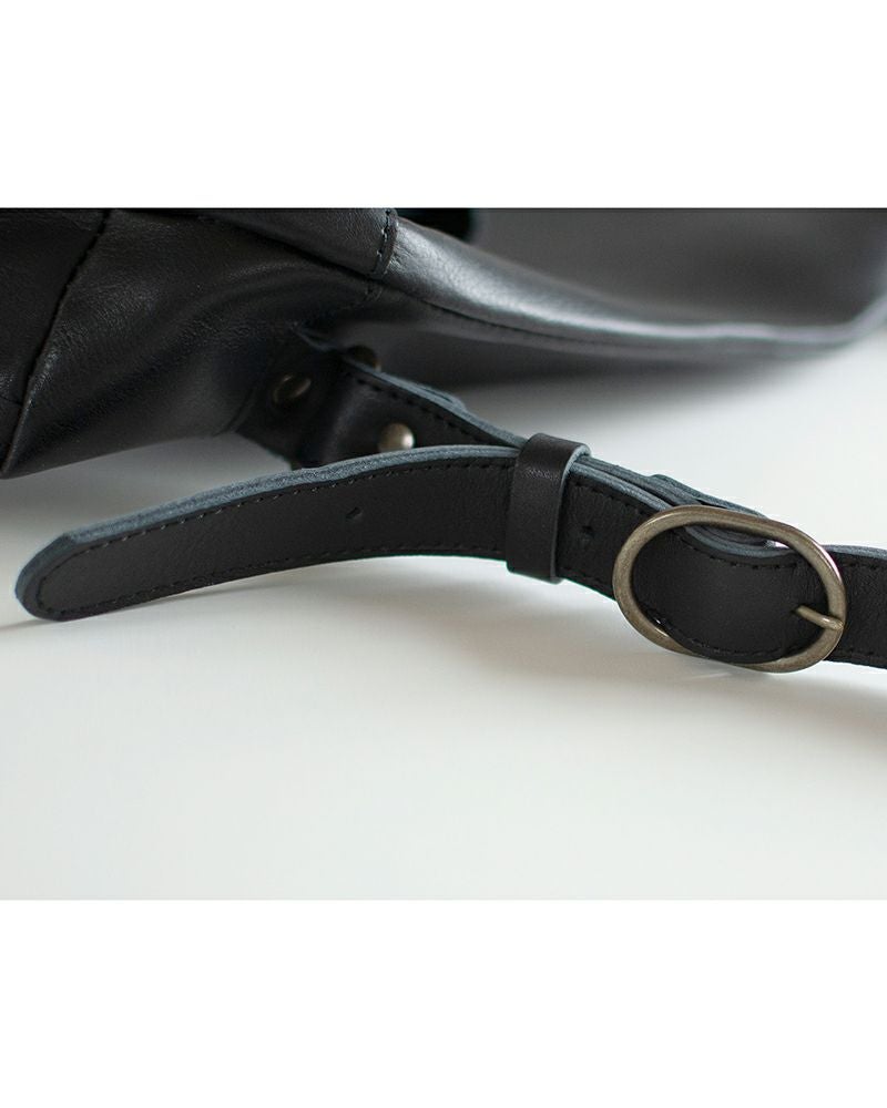 リュックの色：ブラック