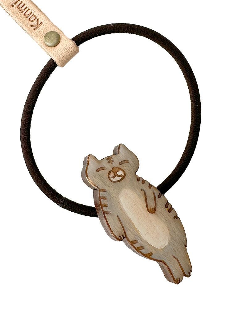 猫のかわいさそのまま「クリアウッド ねこno ヘアゴム」 | Kanmi