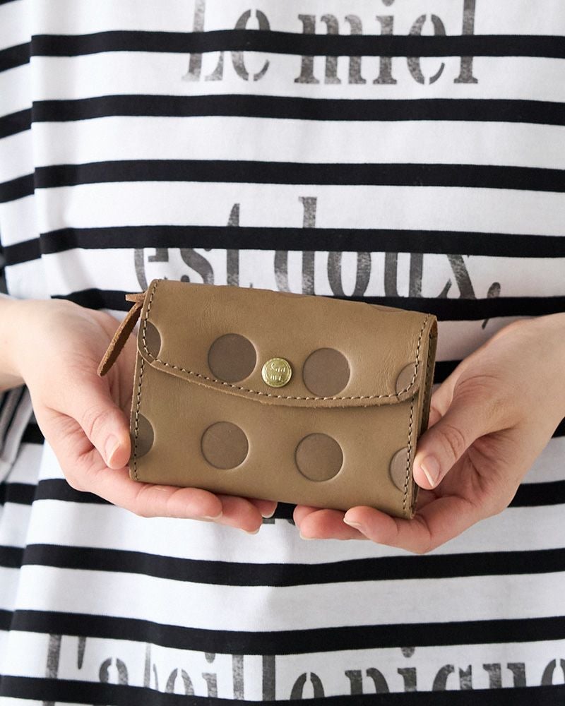 ミニ財布の色：チャイ