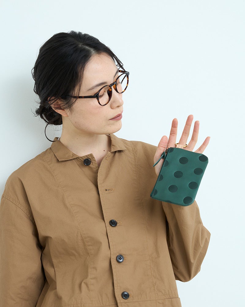鍵、小物、ミニ財布「キャンディ フラットポーチ（M）」 | Kanmi