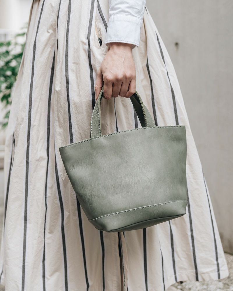 バッグの色：キャットブルー