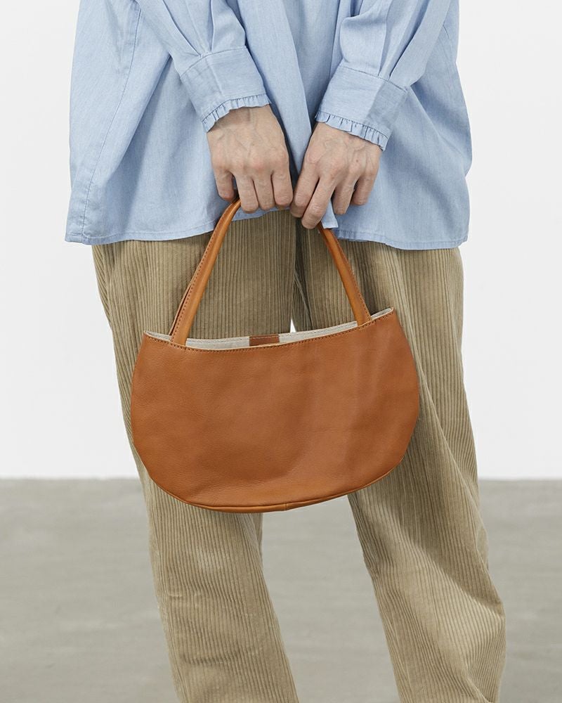 トートバッグの色：キャラメル