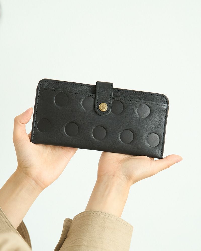 長財布の色：ブラック