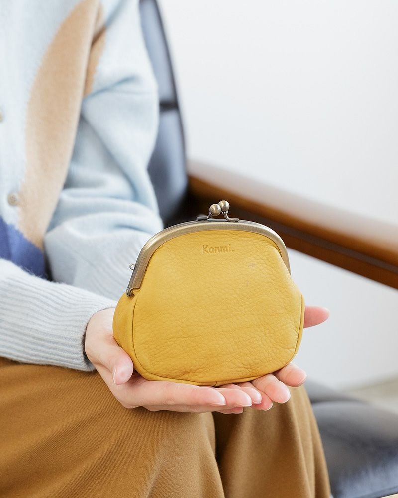 さ*だ様 what mee mee wants よしだみ ブランド がま口ポーチ 手触りとシンプルさに夢中「フカフカ がま口ポーチ(M)」 | Kanmi