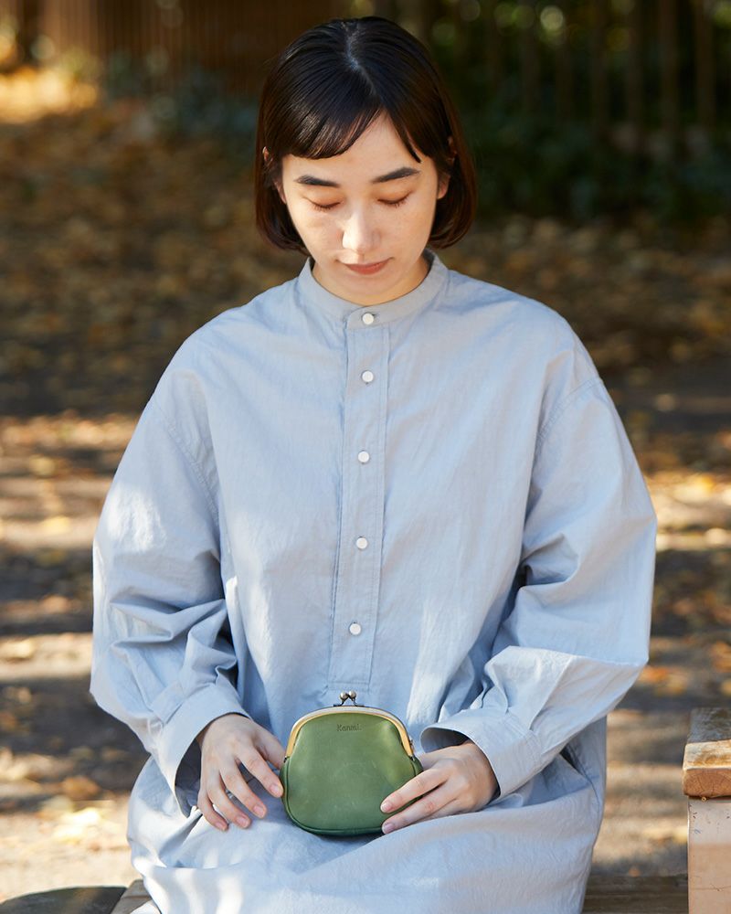 フカフカ　がま口ポーチ(M) 