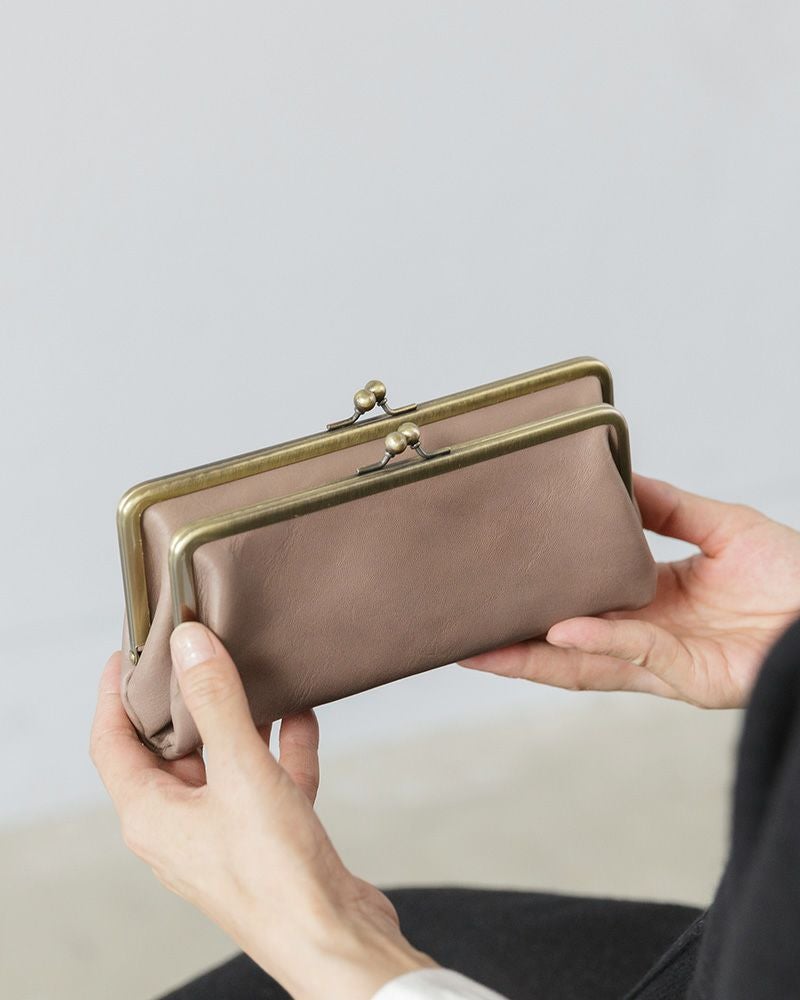 がま口の色：モカグレー