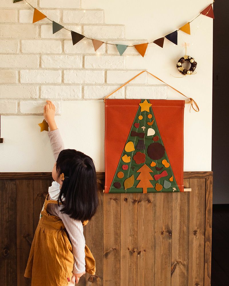 毎年絵柄が変わる！数量限定の「クリスマス　タペストリー」