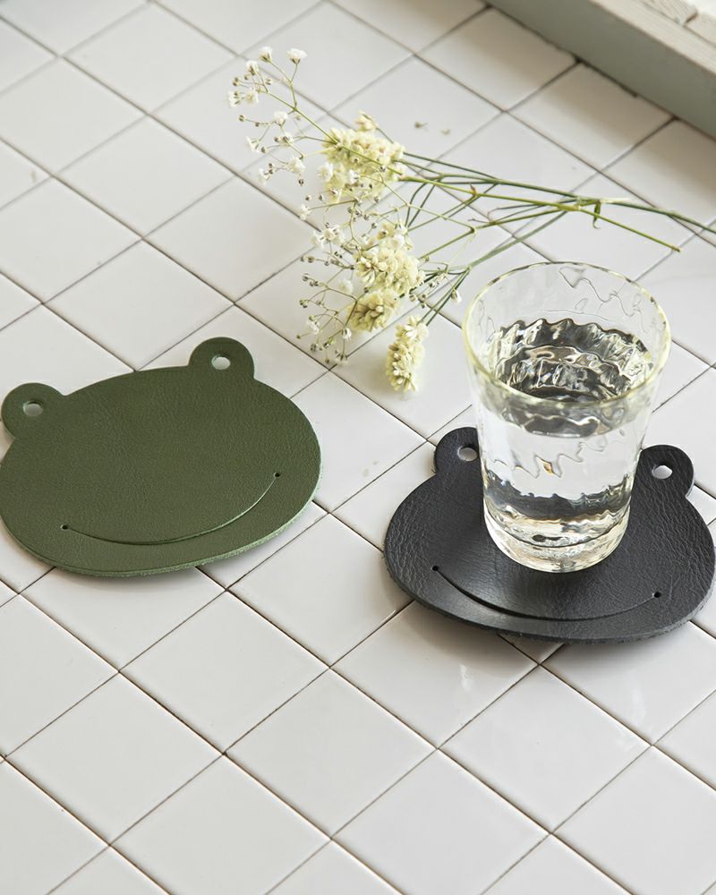 そばで見守ってくれそう「カエル コースター」 | Kanmi（カンミ）公式