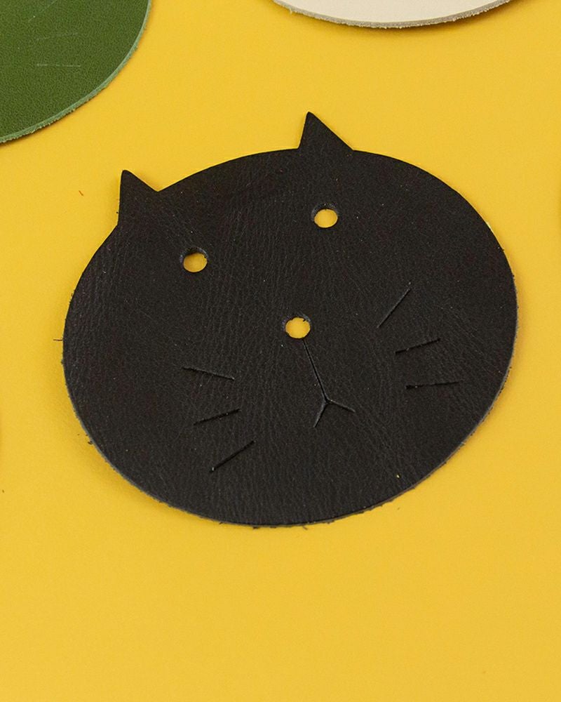 コースターの色：クロ