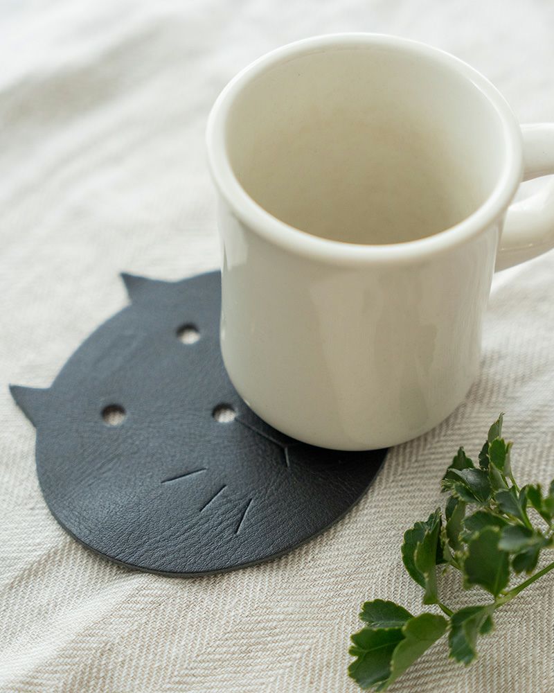 コースターの色：クロ