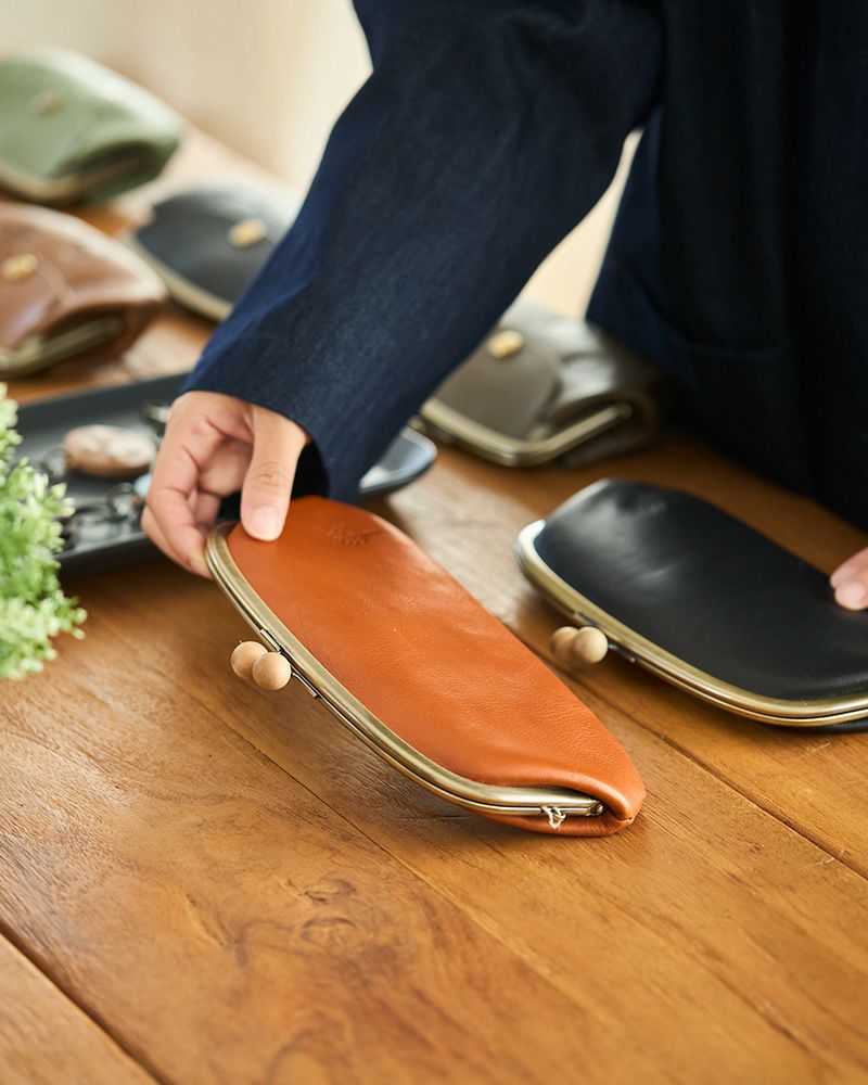 がま口の色：キャメル