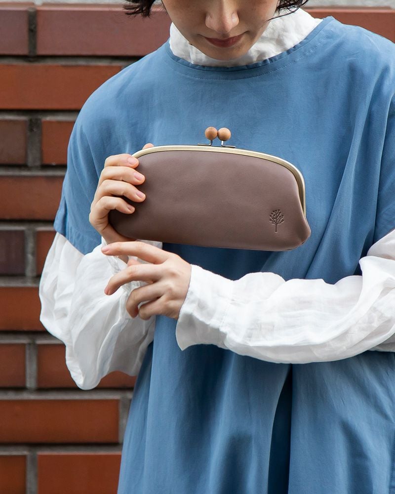 がま口の色：モカグレー