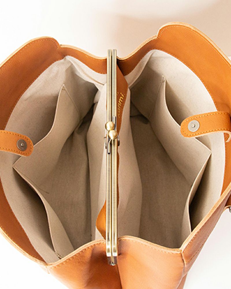 一生ものの相棒！A4対応『ボーラーがま口トートバッグ』で日々を軽やかに