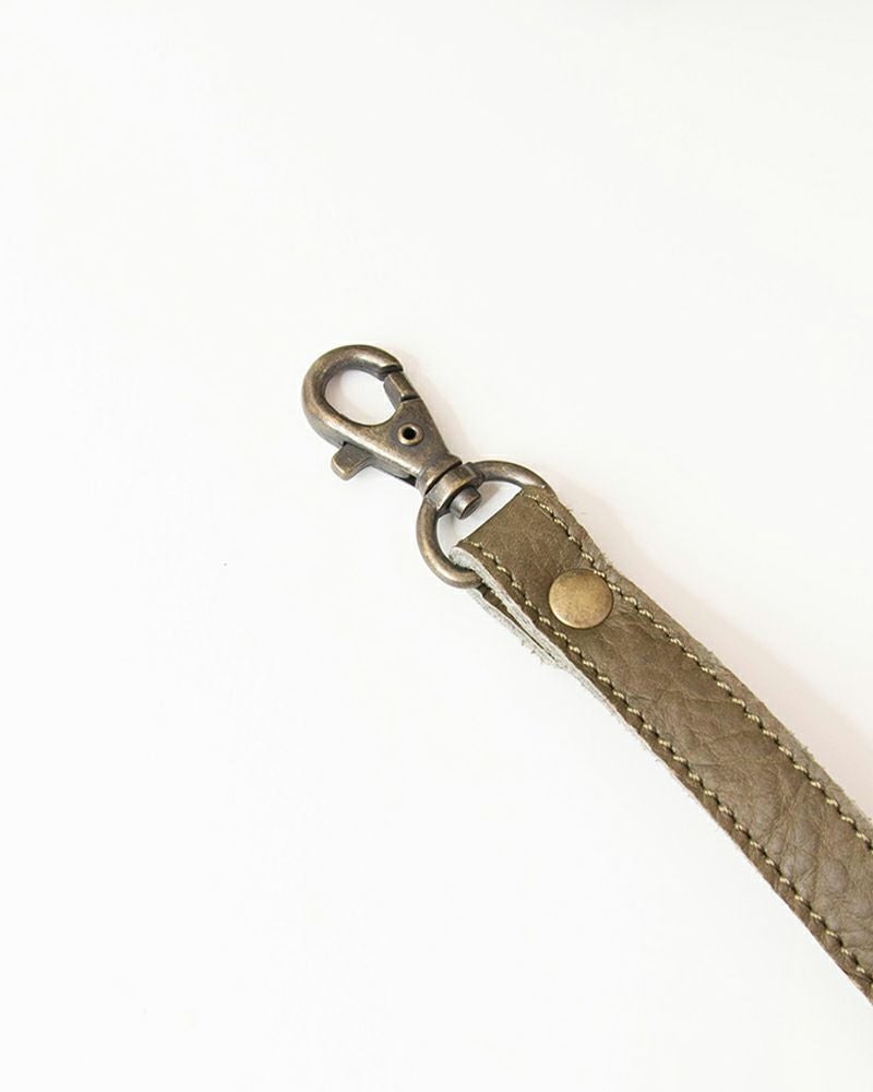 がま口ショルダーの色：ピュアグレー