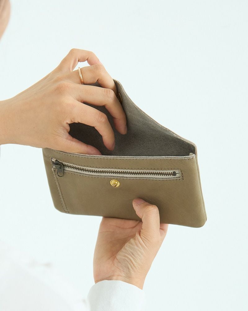 長財布の色：マウスグレー（限定色）