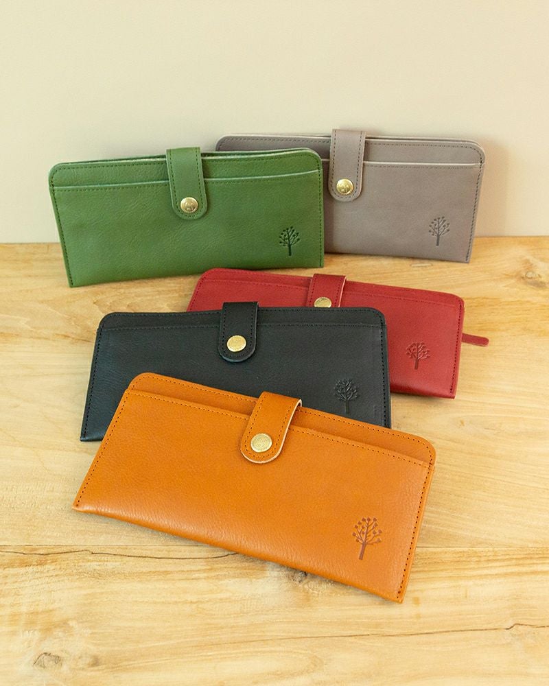 長財布の色：下から　キャメル・クロ・レッド・グリーン・モカグレー