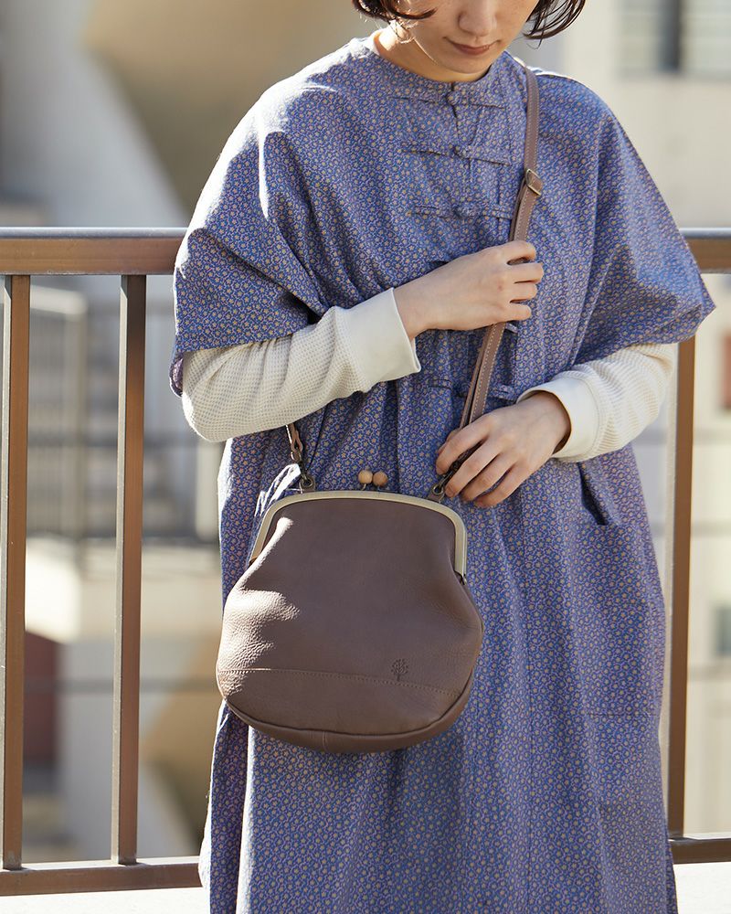 やさしい開閉音にほっこりな がま口ショルダー「ドロップツリー木玉