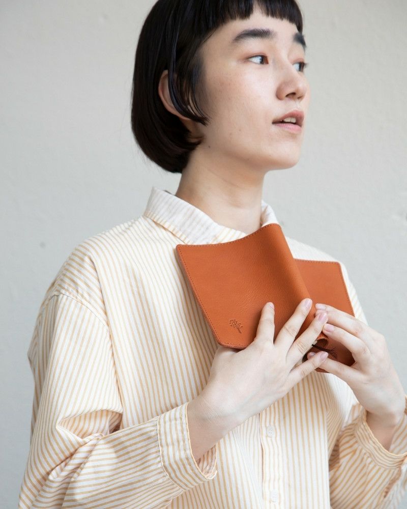 ブックカバーの色：キャメル