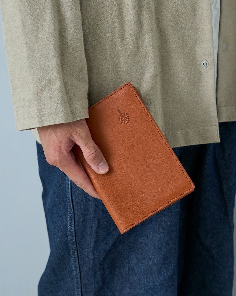 本革の手触りに癒される、レザーブックカバー／ブックカバーの色：キャメル