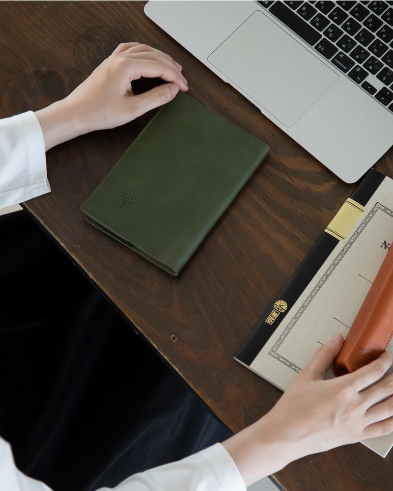 ブックカバーの色：グリーン