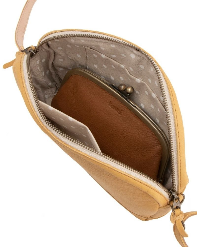 ポシェットの色：キャラメル