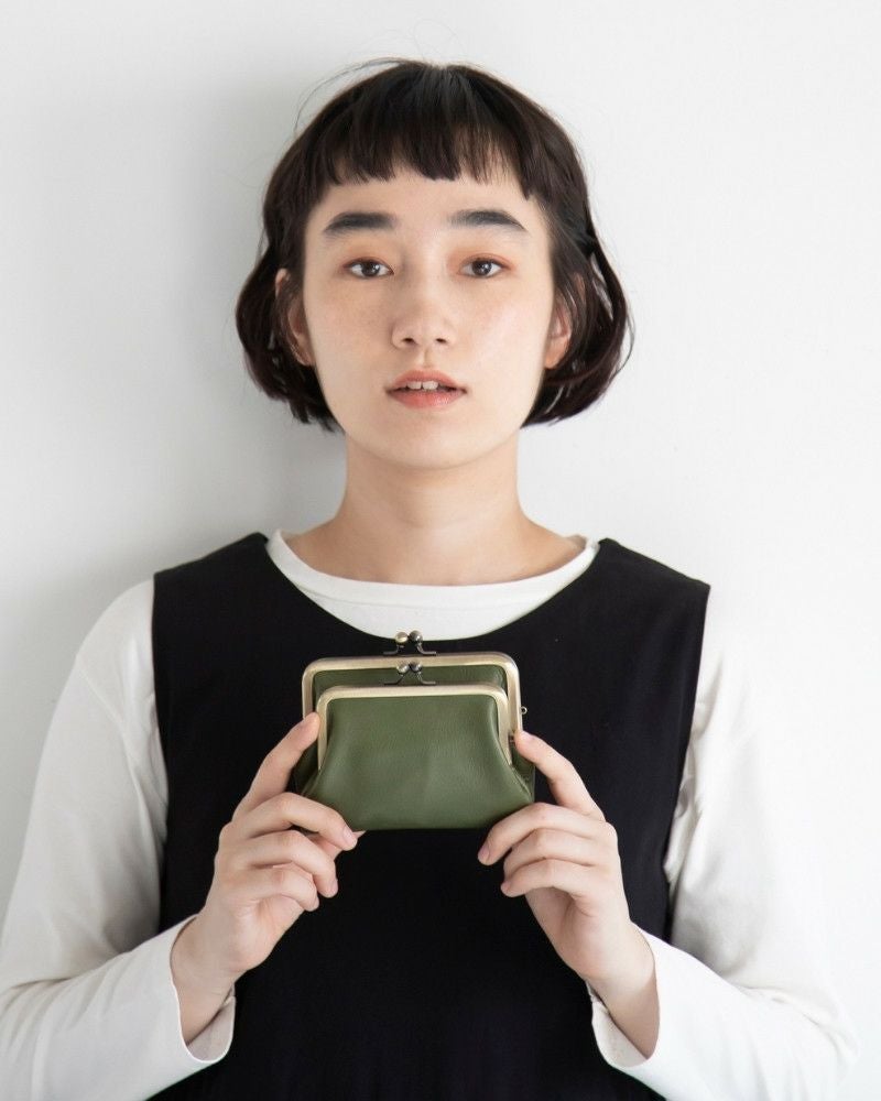 日々の買い物もスムーズ「ワラビー がま口ショートウォレット