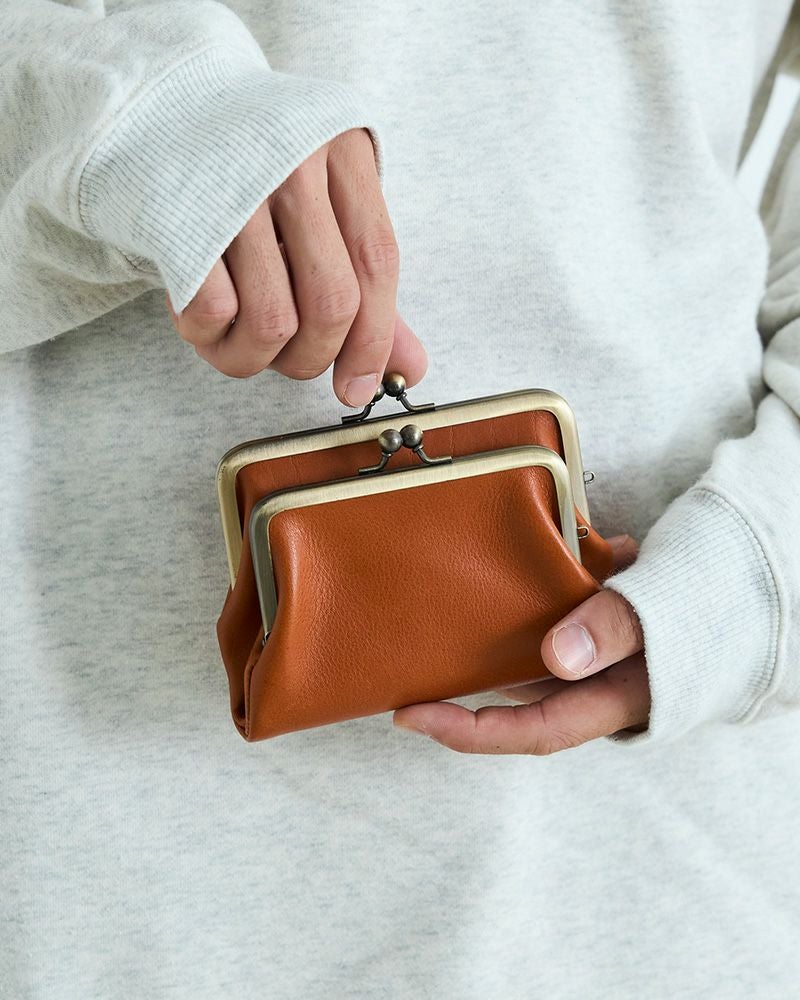 日々の買い物もスムーズ「ワラビー がま口ショートウォレット