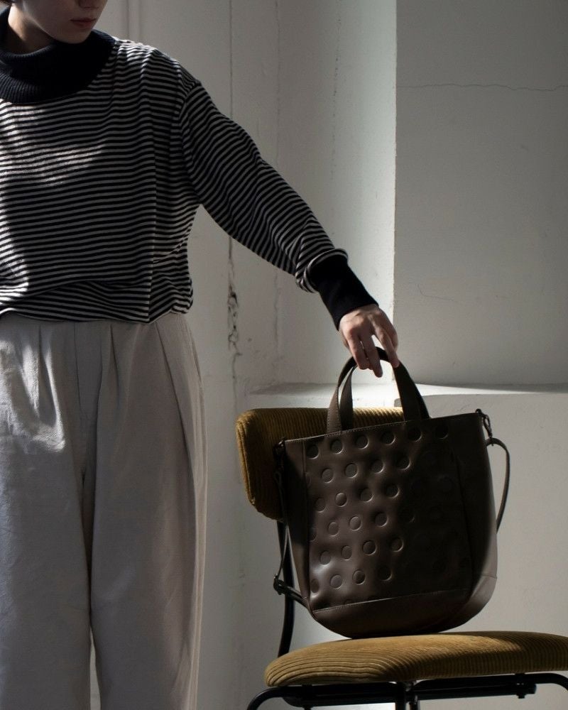 トートバッグの色：オリーブグリーン