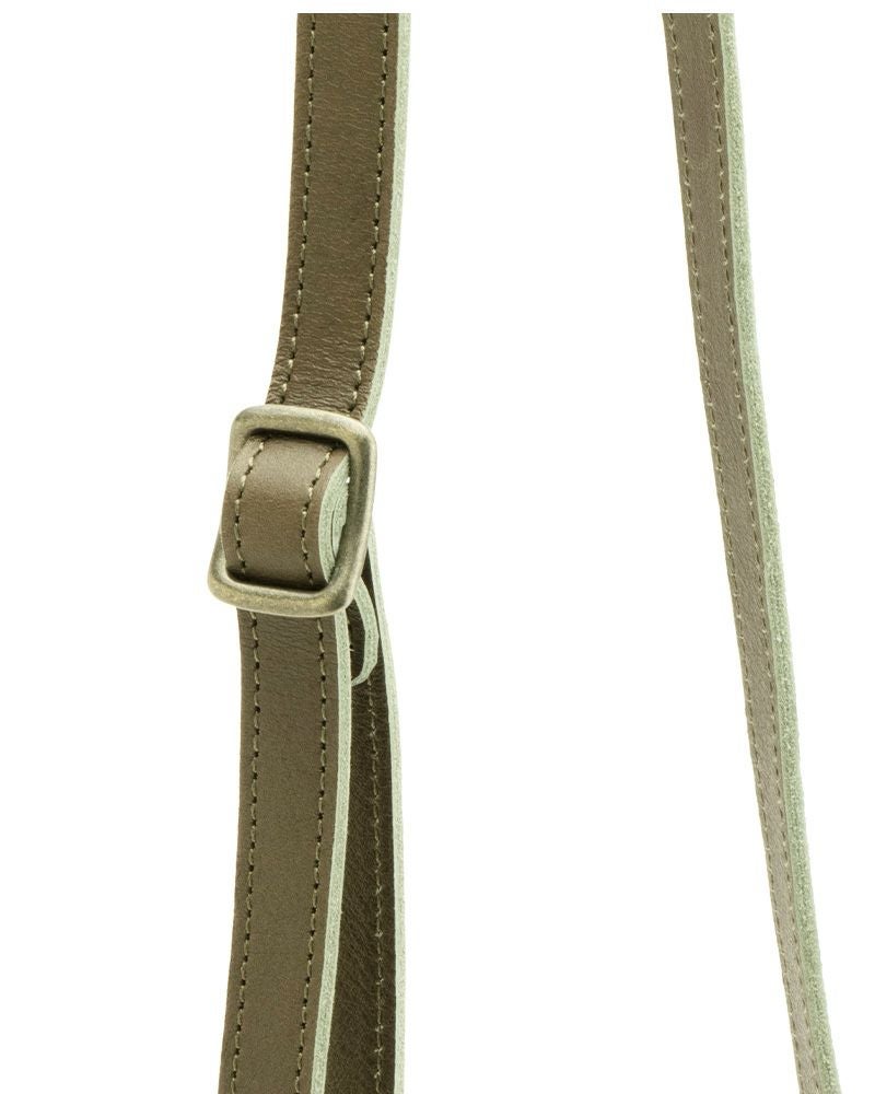 がま口ポシェットの色：グリーン