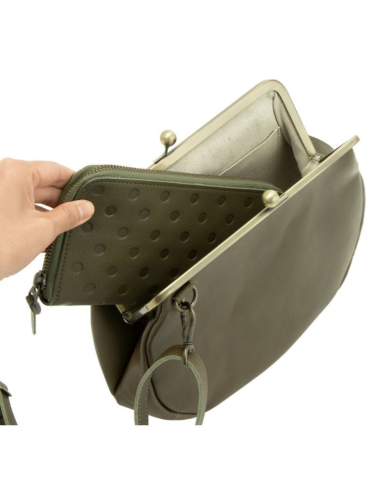 がま口ポシェットの色：グリーン