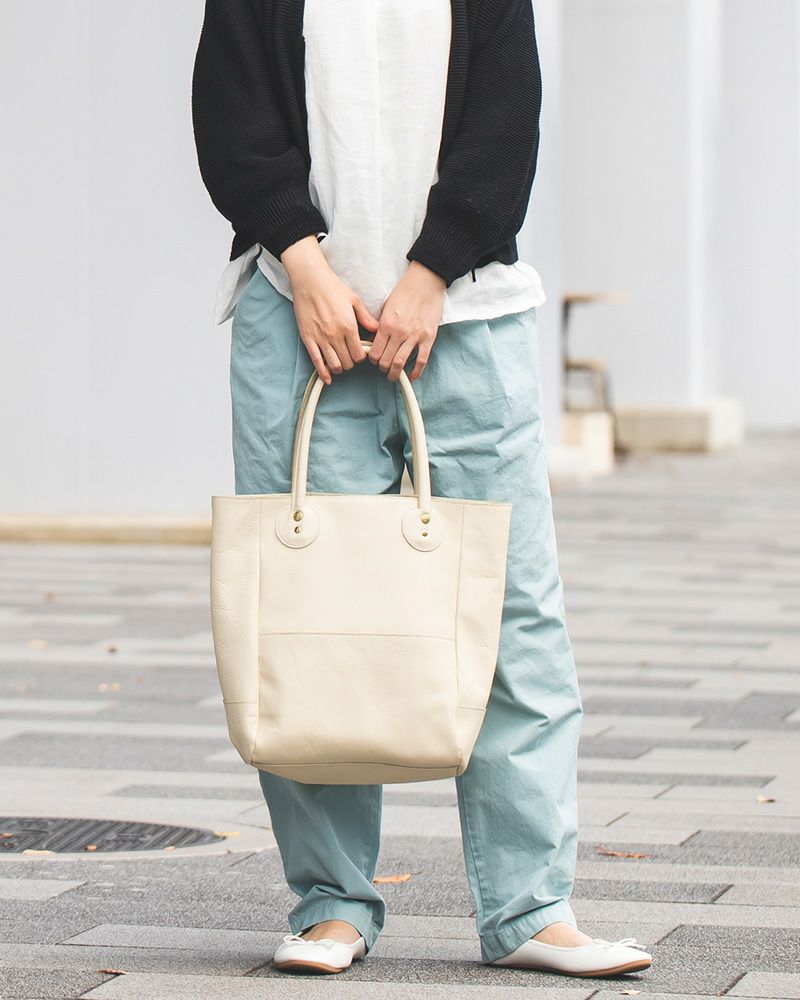 トートバッグの色：バニラ