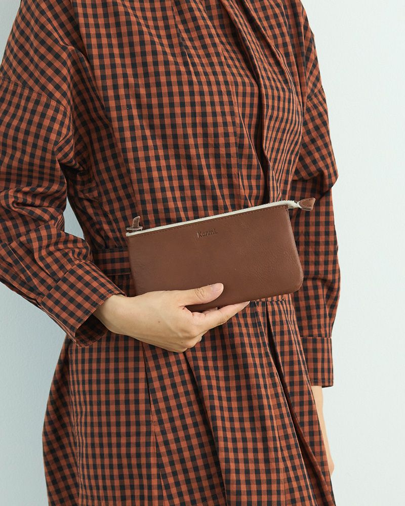 お財布の色：ダークブラウン