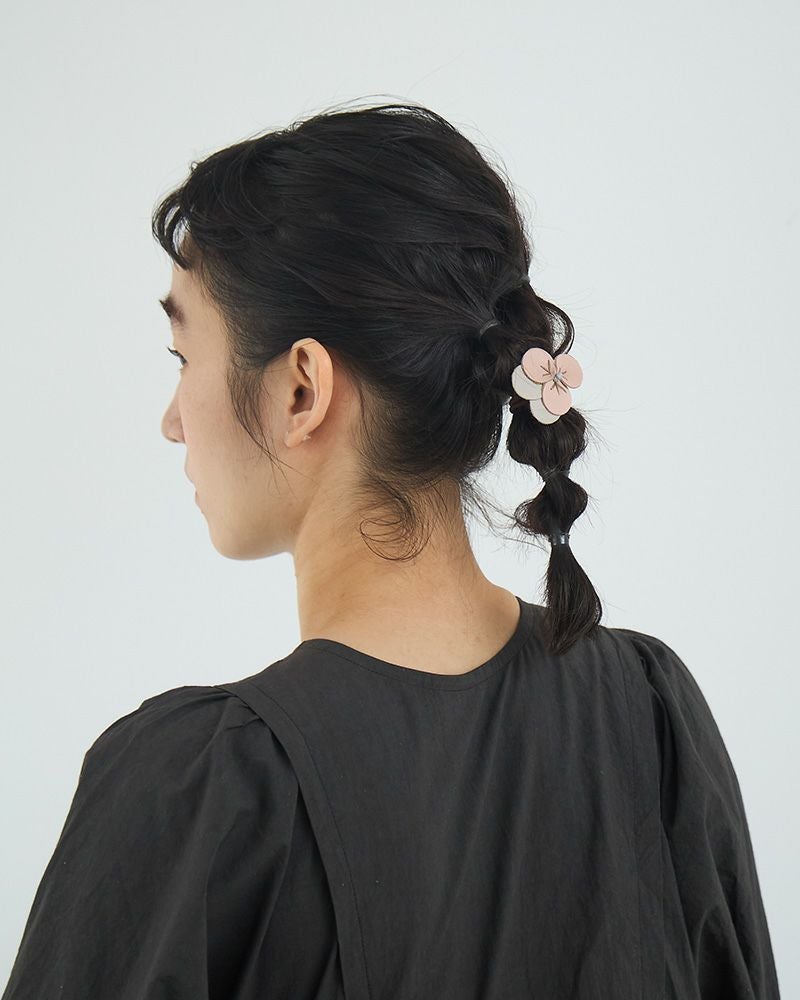 大人可愛く「ビオラ ヘアゴム」 | Kanmi（カンミ）公式オンラインストア