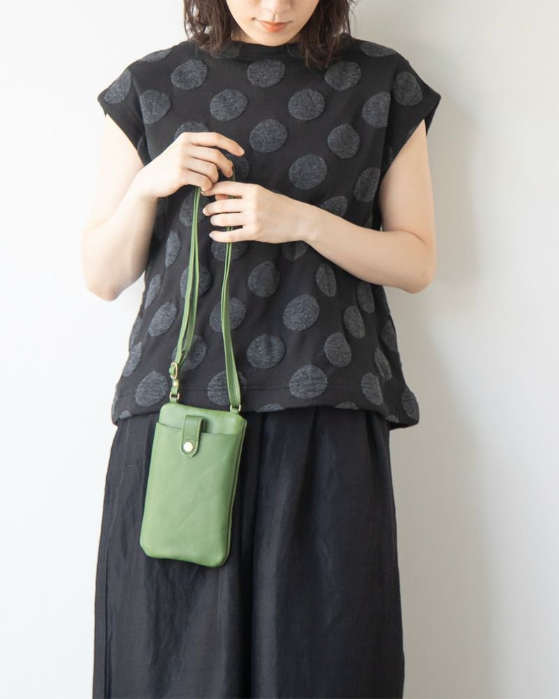 ポシェットの色：グリーン